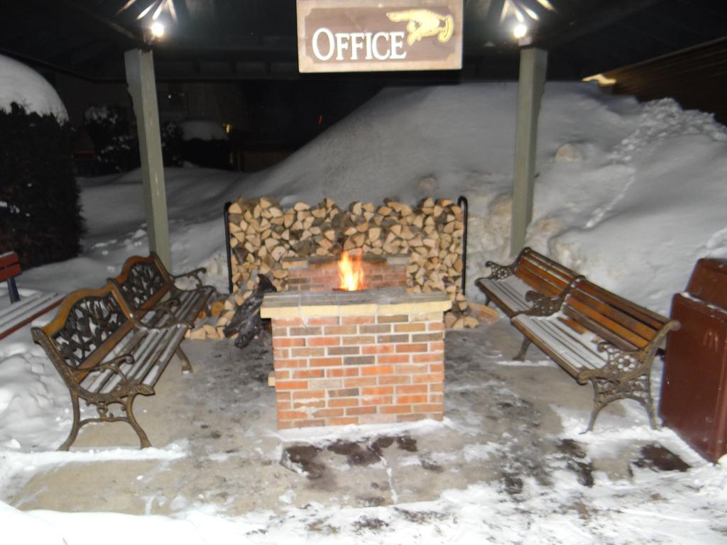 Edelweiss Ski Lodge إليكوتفيل المظهر الخارجي الصورة