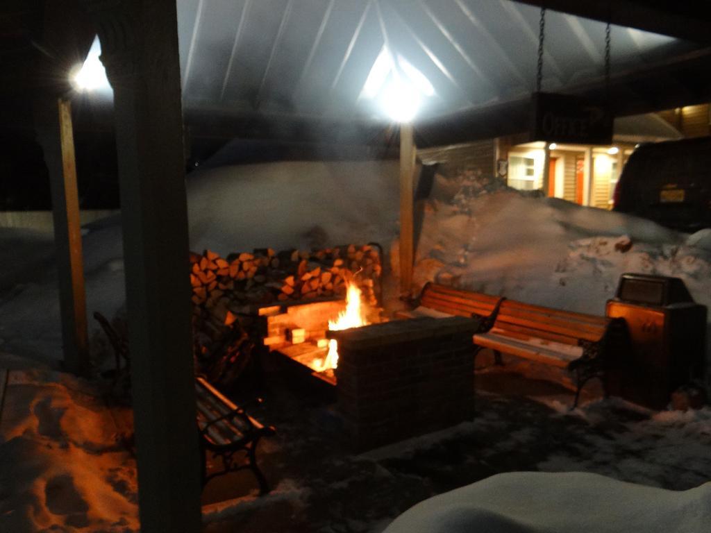 Edelweiss Ski Lodge إليكوتفيل المظهر الخارجي الصورة
