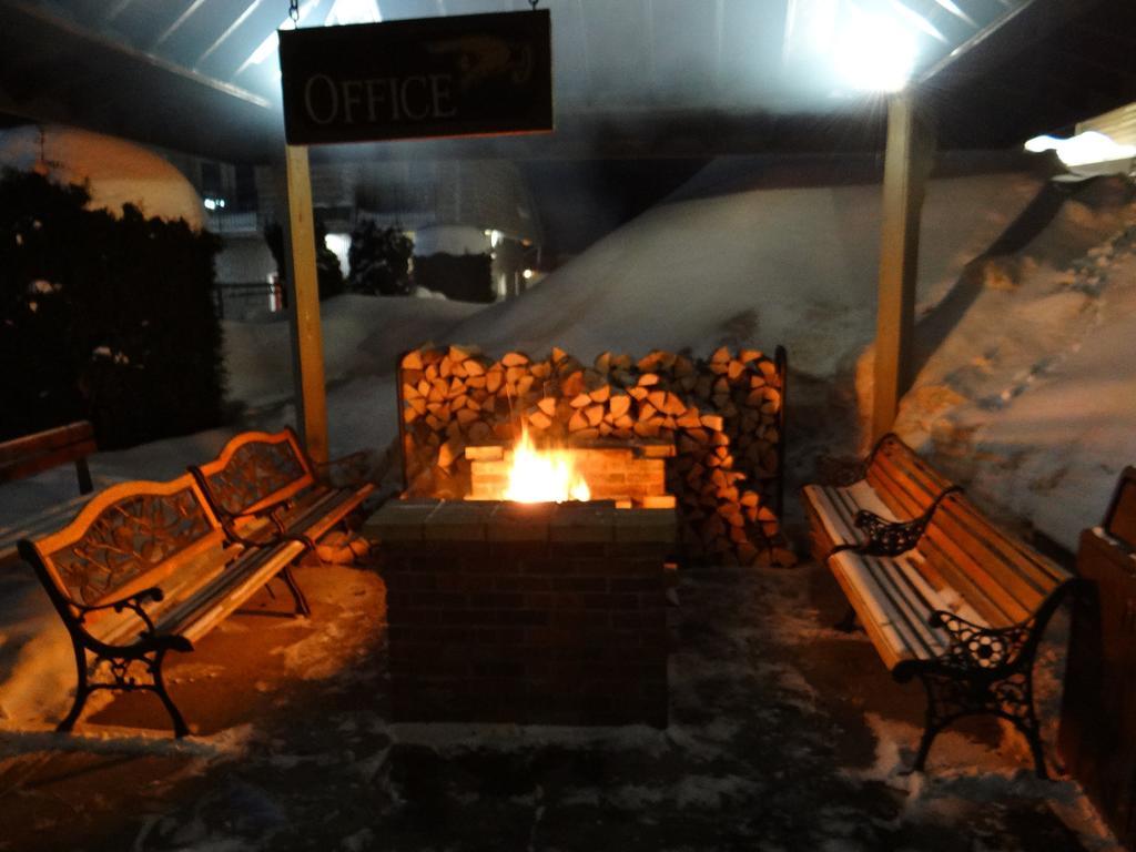 Edelweiss Ski Lodge إليكوتفيل المظهر الخارجي الصورة
